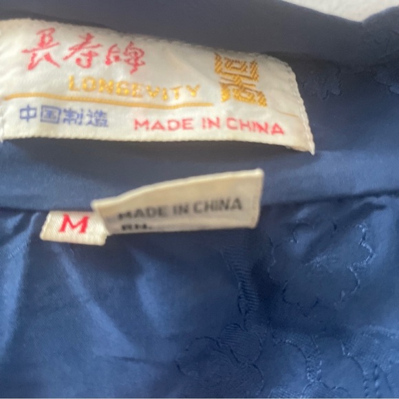 Vintage Longevity Hangzhou China Silk Navy Blue Hand Embroidered Kimono Robe M - Picture 6 of 8